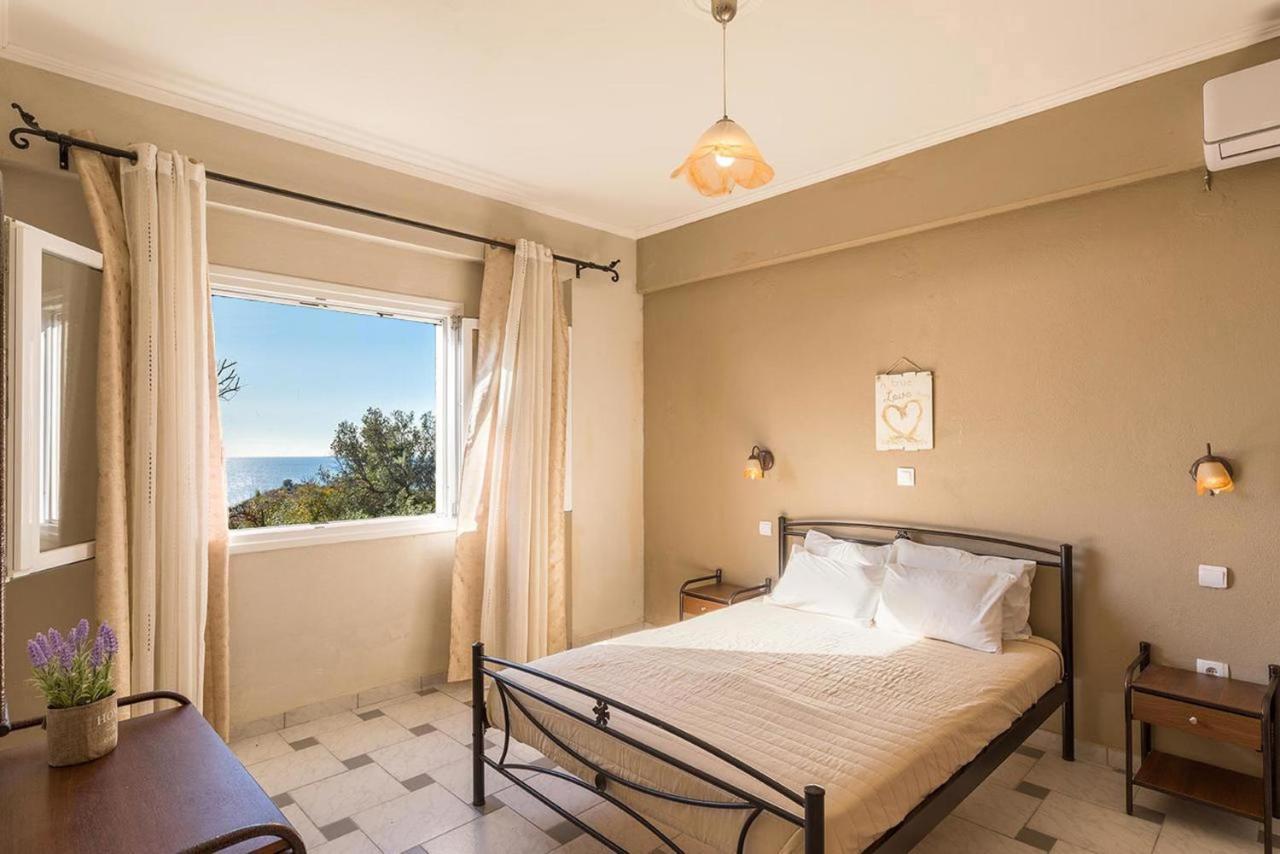 Large Apartment By The Pool - Pelekas Beach, Corfu ภายนอก รูปภาพ
