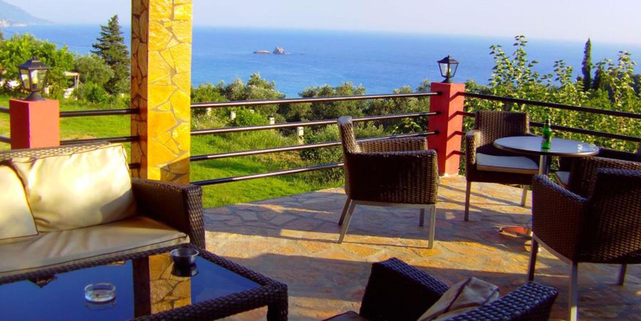 Large Apartment By The Pool - Pelekas Beach, Corfu ภายนอก รูปภาพ