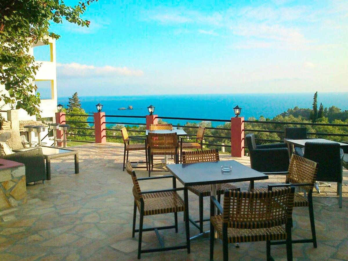 Large Apartment By The Pool - Pelekas Beach, Corfu ภายนอก รูปภาพ